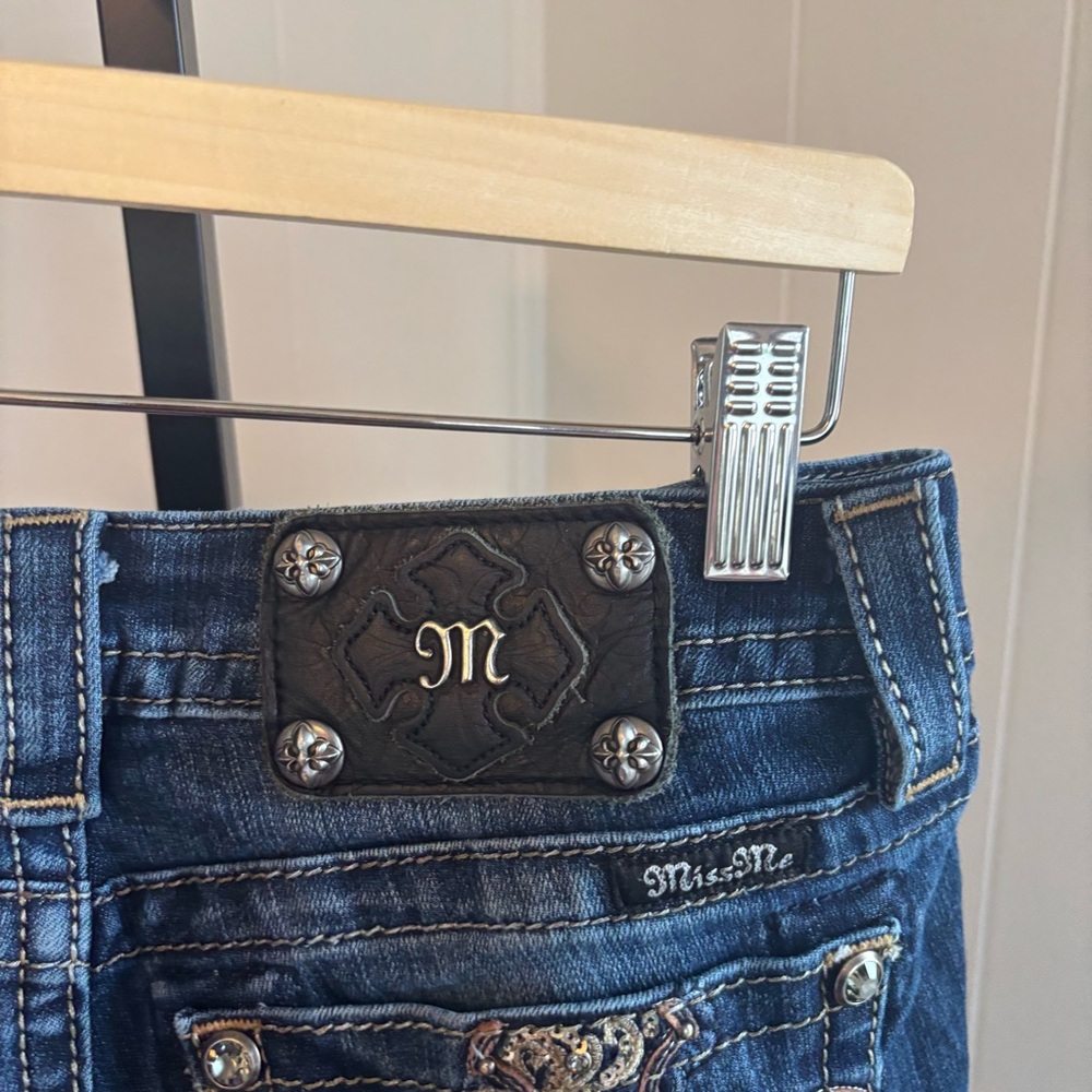 Miss Me Womens 26x31 Signature Rise Skinny Denim Blue Jeans Rhinestones Cross